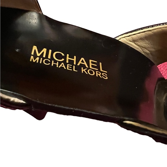 NEW Michael Kors Berkley T-Strap Dress Sandals Black Crinkle Patent  Size 7 1/2M - Picture 6 of 11